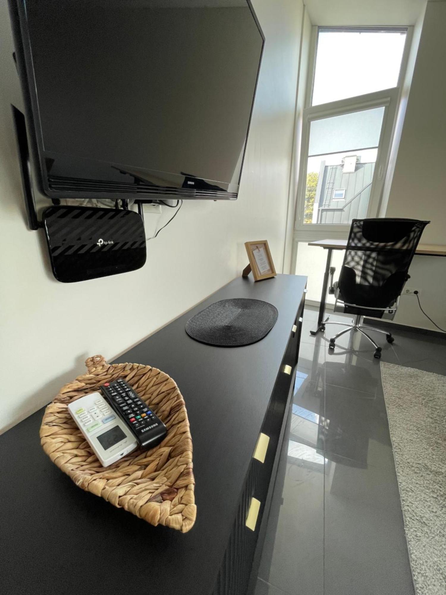 Apartment Krantine - Self Check In Kowno Zewnętrze zdjęcie